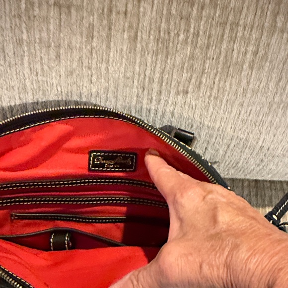 Dooney & Bourke Disney 11 x 13 character satchel with detachable strap black - Picture 9 of 12